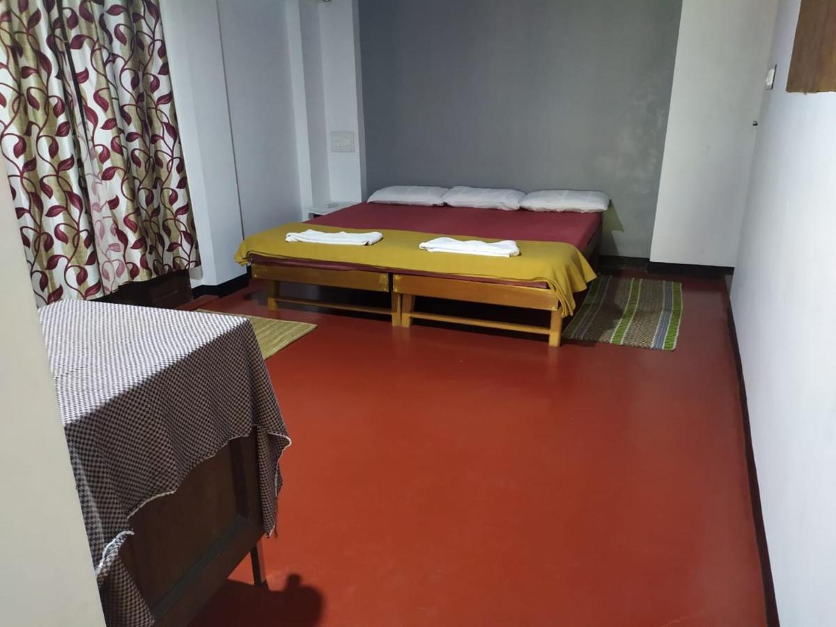 Ambadi'S Villa -Lake View Resort Pallipuram Eksteriør billede