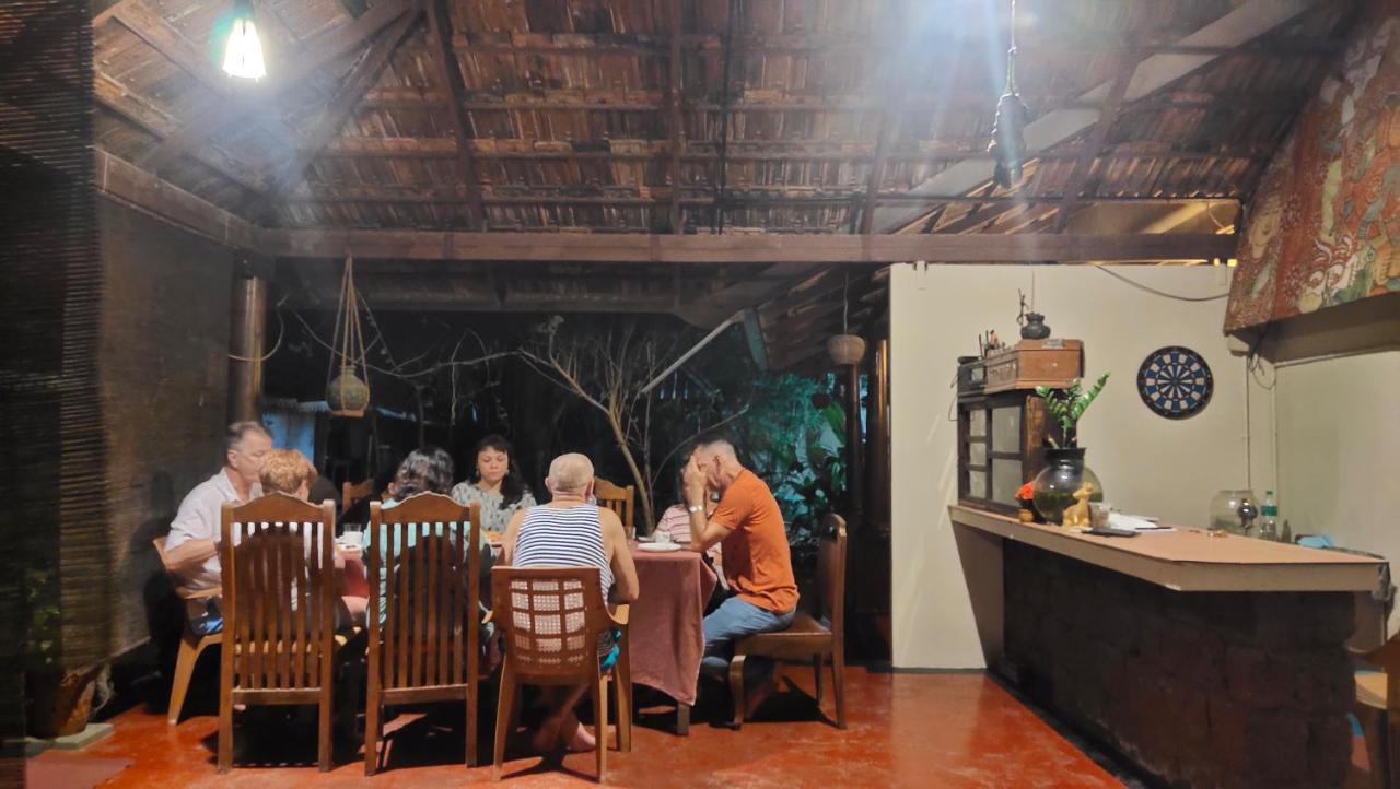 Ambadi'S Villa -Lake View Resort Pallipuram Eksteriør billede