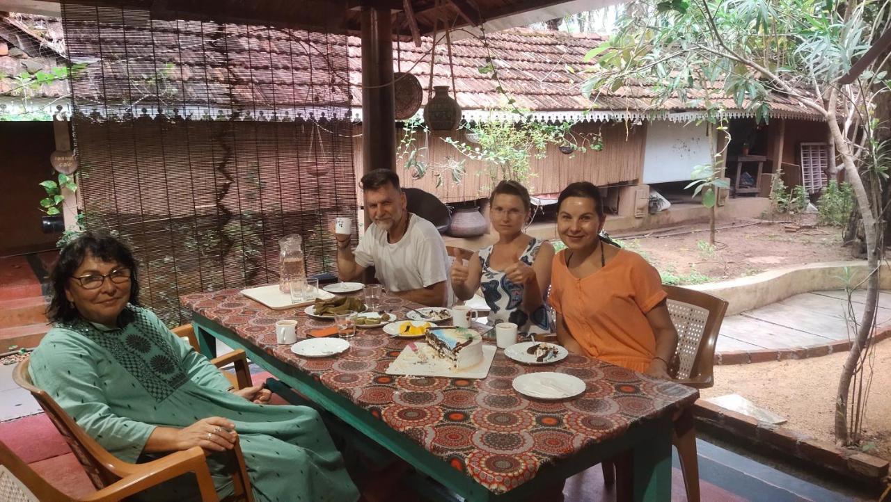 Ambadi'S Villa -Lake View Resort Pallipuram Eksteriør billede