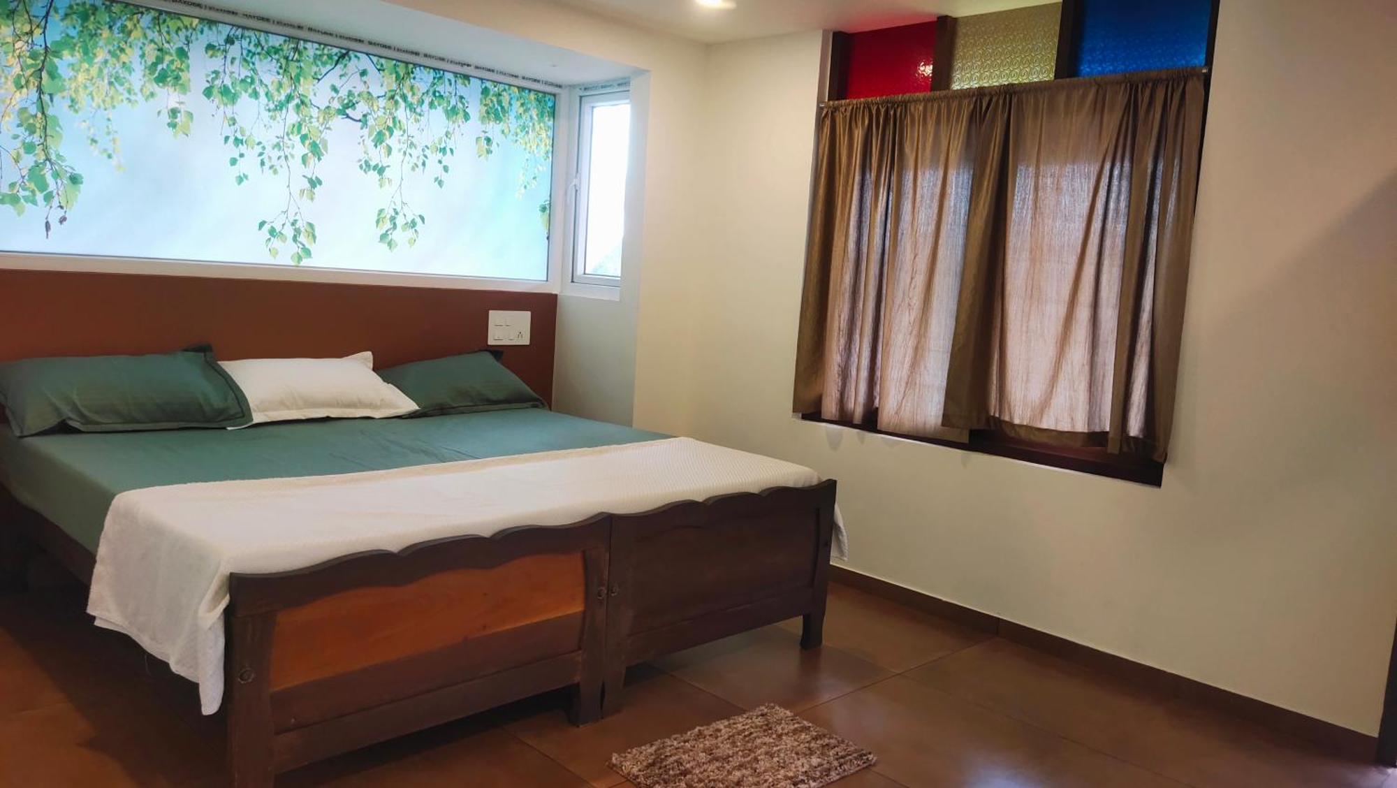 Ambadi'S Villa -Lake View Resort Pallipuram Eksteriør billede